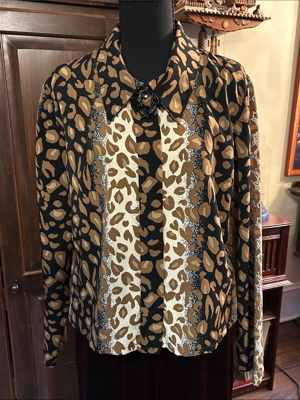 90’s Rolling Over Inc Sz M Womens Leopard-Print Silky Collared Shacket